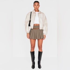KHAKI STRETCH WOVEN BELT DETAIL PLEATED MINI SKIRT